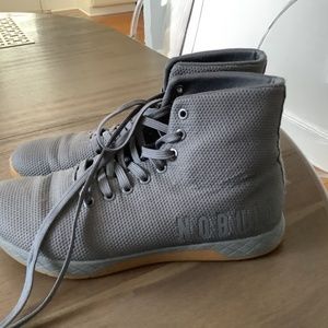Barely worn 9 1/2 high top gray